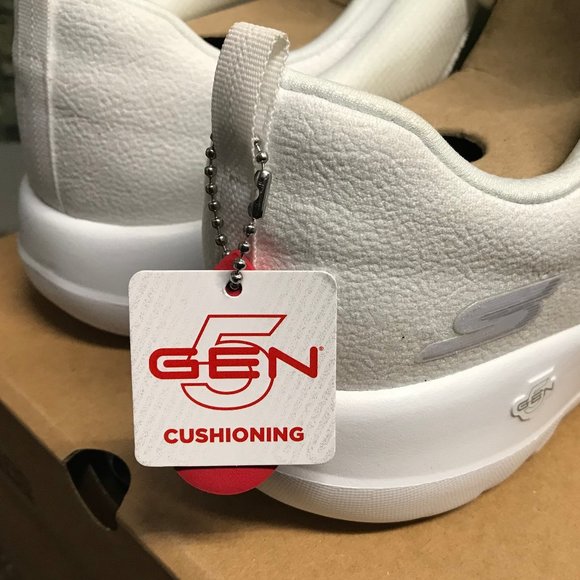 🆕 RARE Brand new Skechers women got walk sneakers - Picture 12 of 16